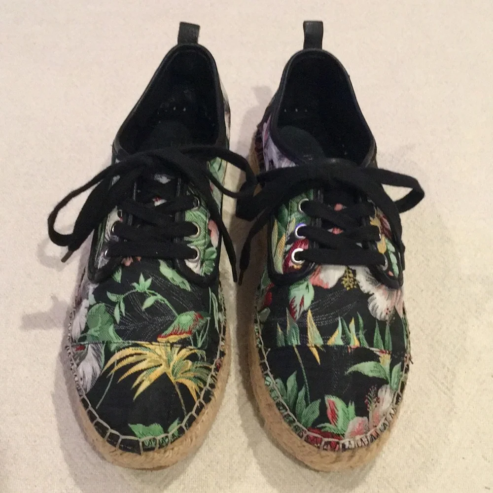 J/SLIDES | EUC Floral Rally Espadrilles 8.5
